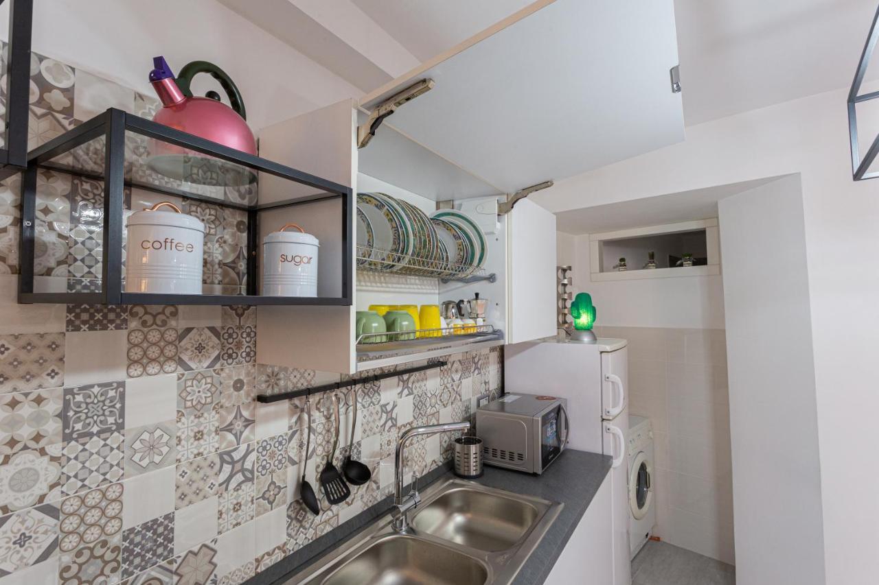 Independent House 51 Apartment Napoli Bagian luar foto